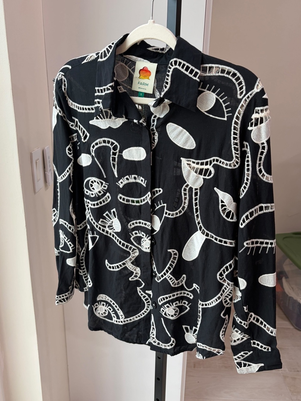 Farm Rio Richelieu Faces Shirt - Picture 9 of 12